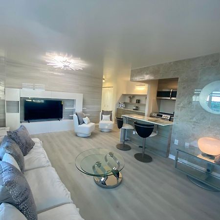 Panoramic Luxurious Waterfront One Bedroom Apartment With Miami Skyline View Free Parking 5Min Drive To マイアミビーチ エクステリア 写真