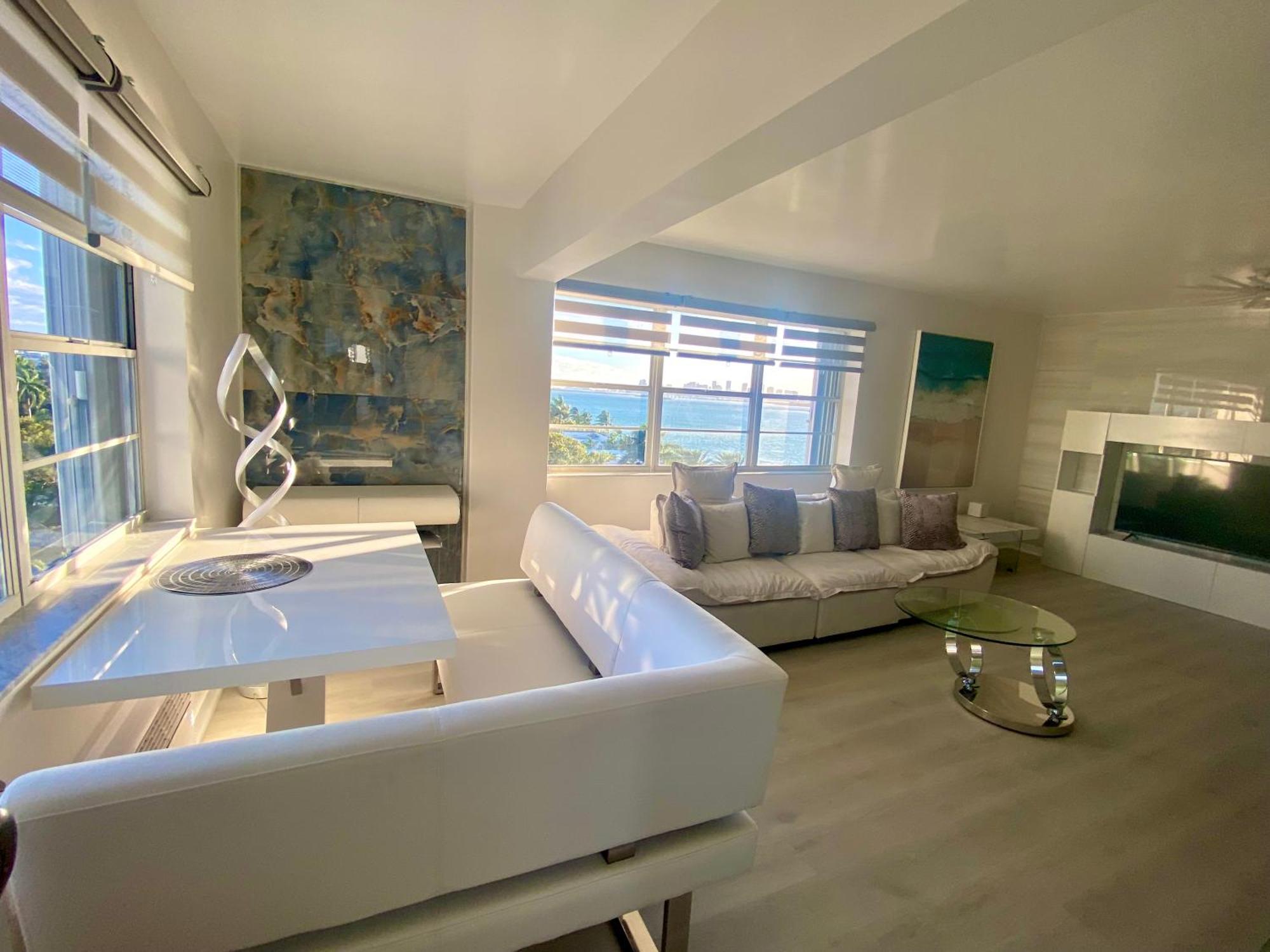Panoramic Luxurious Waterfront One Bedroom Apartment With Miami Skyline View Free Parking 5Min Drive To マイアミビーチ エクステリア 写真