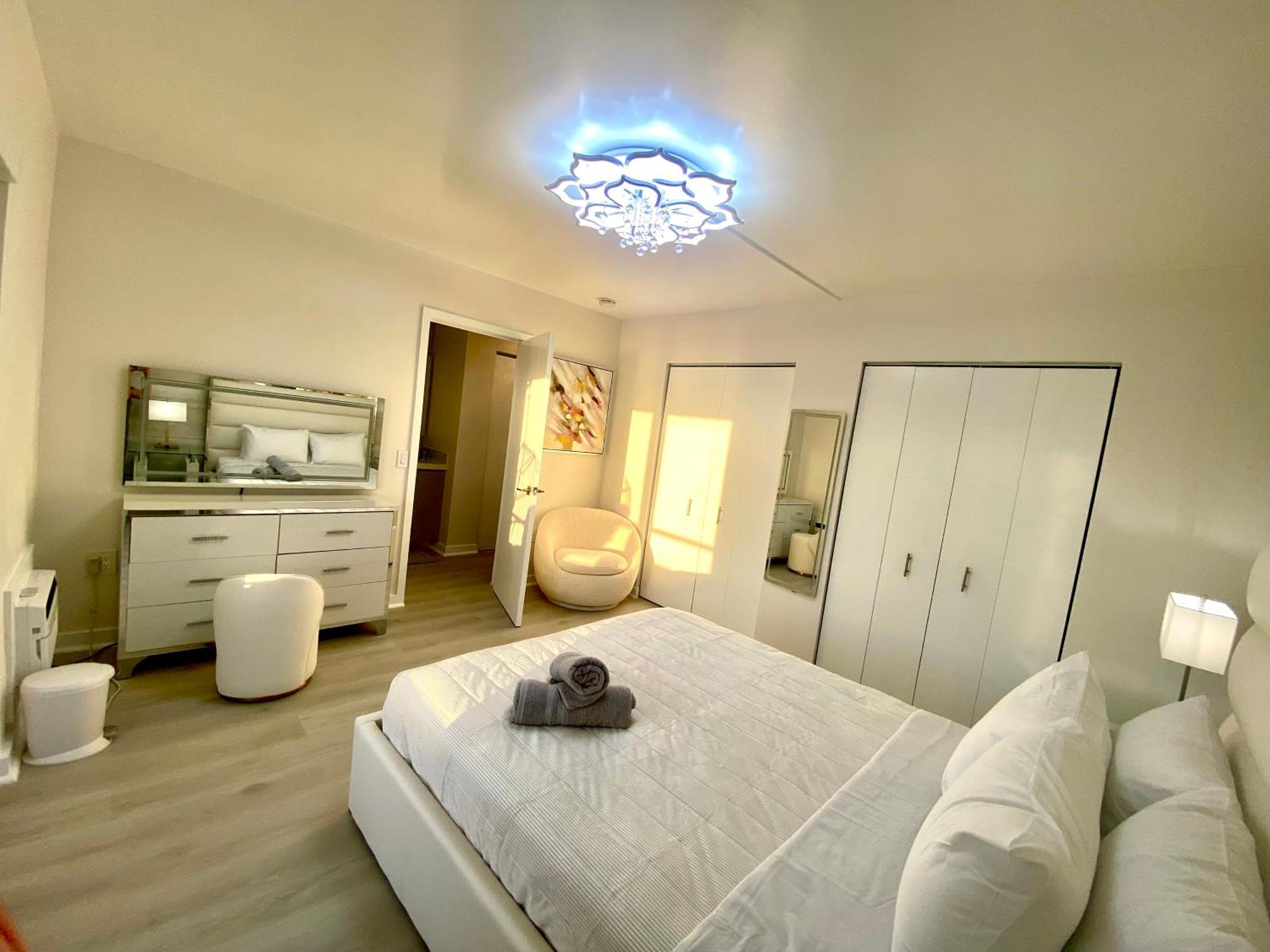 Panoramic Luxurious Waterfront One Bedroom Apartment With Miami Skyline View Free Parking 5Min Drive To マイアミビーチ エクステリア 写真