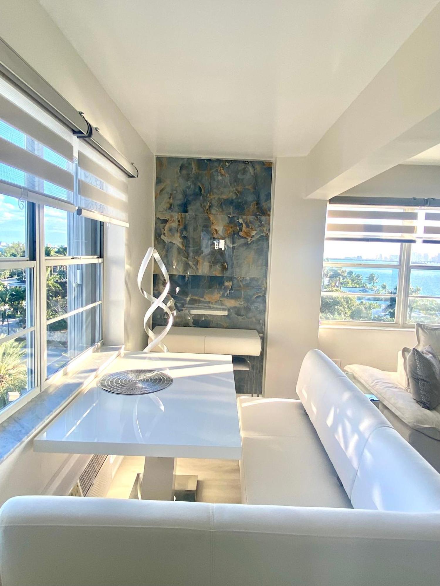 Panoramic Luxurious Waterfront One Bedroom Apartment With Miami Skyline View Free Parking 5Min Drive To マイアミビーチ エクステリア 写真